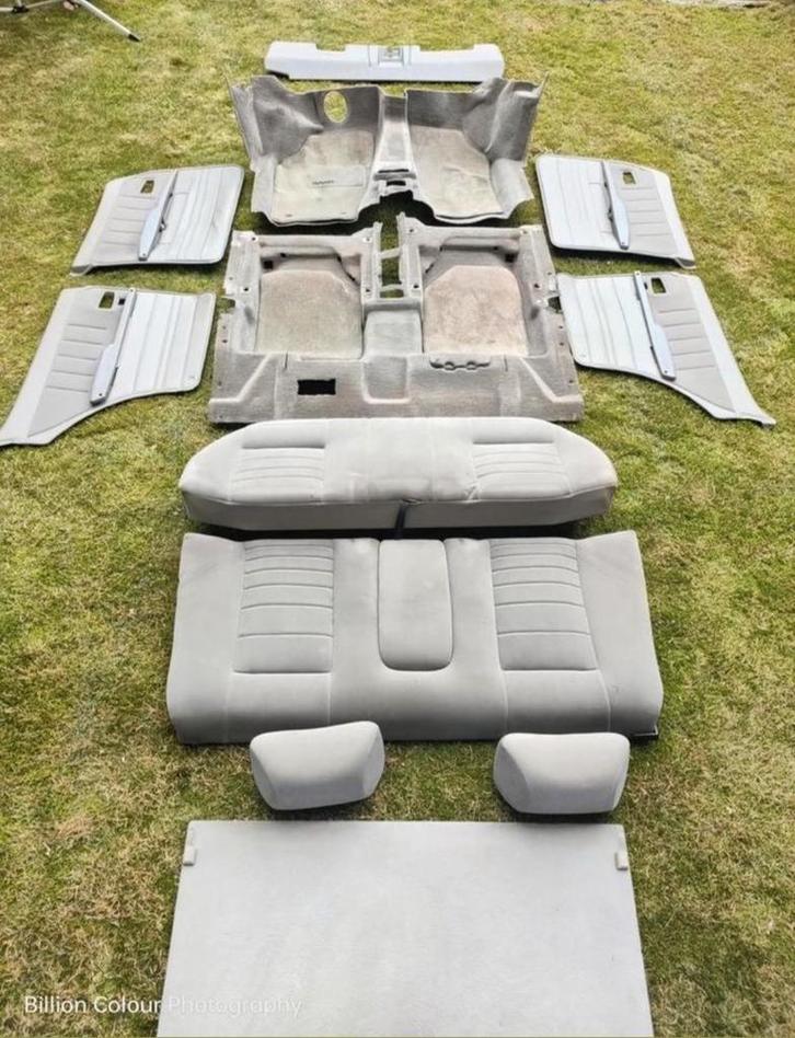 Saab 900 Classic 5 deurs beige velours interieur izgst, Auto-onderdelen, Interieur en Bekleding, Saab, Ophalen