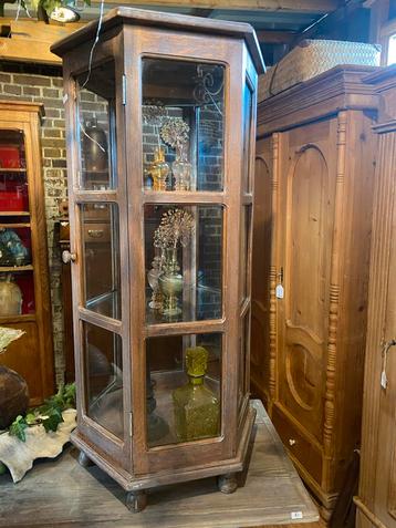 Glazen Vitrinekastje - Houten 6-hoek beschikbaar voor biedingen