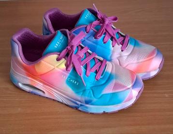 Skechers Uno Air Gen1. Prisma. Mt 38 beschikbaar voor biedingen