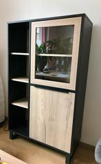 Vitrinekast Zundert. Zo goed als nieuw, Huis en Inrichting, Kasten | Vitrinekasten, Ophalen, Met deur(en), Eikenhout, 100 tot 150 cm