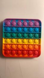 Regenboog pop-it vierkant 6x6, Ophalen, Zo goed als nieuw
