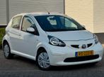 Toyota Aygo 1.0 12V VVT-I 5DRS 2009 Wit|VERKOCHT!, Voorwielaandrijving, Stof, Airbags, 4 stoelen