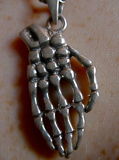 Zilveren 925 zilver kettinghanger geraamte / skelet van hand, Sieraden, Tassen en Uiterlijk, Kettinghangers, Nieuw, Zilver, Zilver