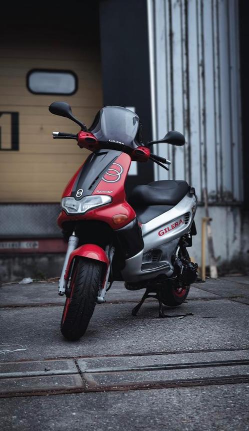 Gilera runner 190cc a1, Fietsen en Brommers, Scooters | Piaggio, Zo goed als nieuw, Overige modellen, Maximaal 45 km/u, Tweetakt