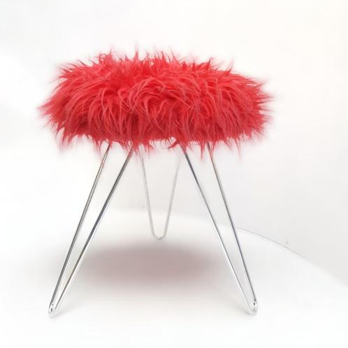 Mid Century Vintage hairpin driepoot krukje, rood faux fur, Huis en Inrichting, Krukjes, Gebruikt, Staal, Ophalen of Verzenden