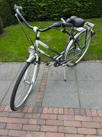 Giant damesfiets met versnellin en 2 fietstassen, Fietsen en Brommers, Fietsen | Dames | Damesfietsen, Ophalen of Verzenden, Zo goed als nieuw