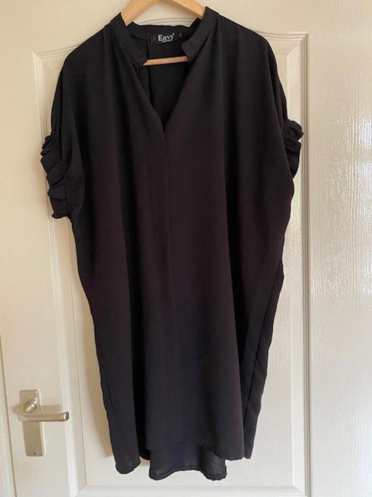 Mooie zwarte tuniek, z.g.a.n., Kleding | Dames, Blouses en Tunieken, Zo goed als nieuw, Maat 42/44 (L), Zwart, Ophalen of Verzenden