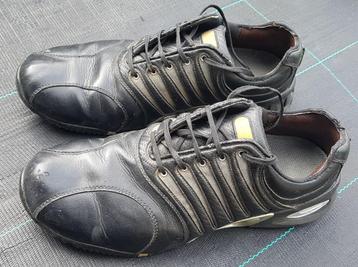 Golfschoenen beschikbaar voor biedingen