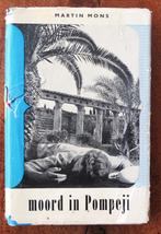 Martin Mons Moord in Pompeji 1e druk 1959 Accoladeserie 59, Boeken, Detectives, Ophalen of Verzenden, Gelezen