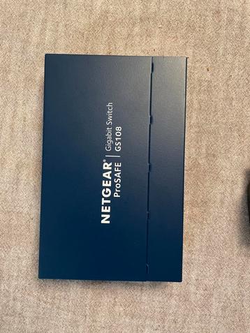 NETGEAR GS108 Gigabit Switch - 8 Poorten beschikbaar voor biedingen