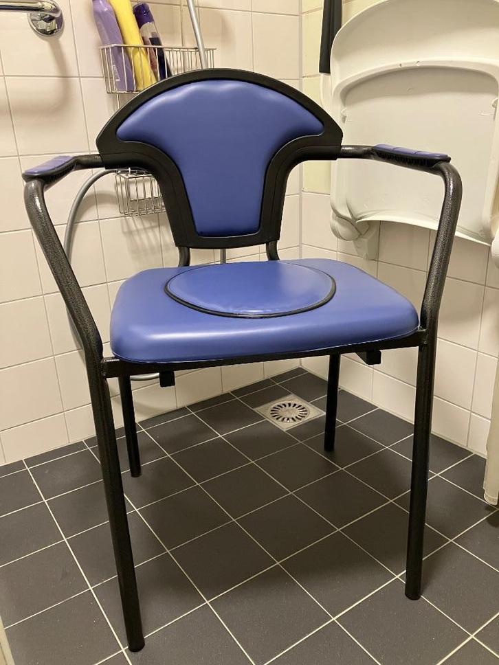 Toilet stoel, Diversen, Verpleegmiddelen, Zo goed als nieuw, Ophalen