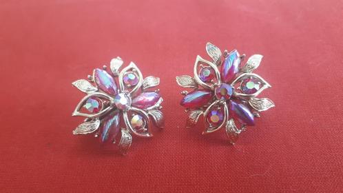 KLASSE Oorclips van 'Coro' met A.B. Rijnstenen. GRATIS Verz., Sieraden, Tassen en Uiterlijk, Antieke sieraden, Oorbellen, Overige materialen