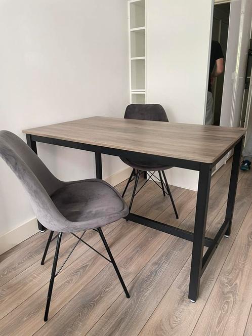 Grey velvet chairs // Grijze fluwelen stoelen, Huis en Inrichting, Stoelen, Zo goed als nieuw, Twee, Grijs, Ophalen
