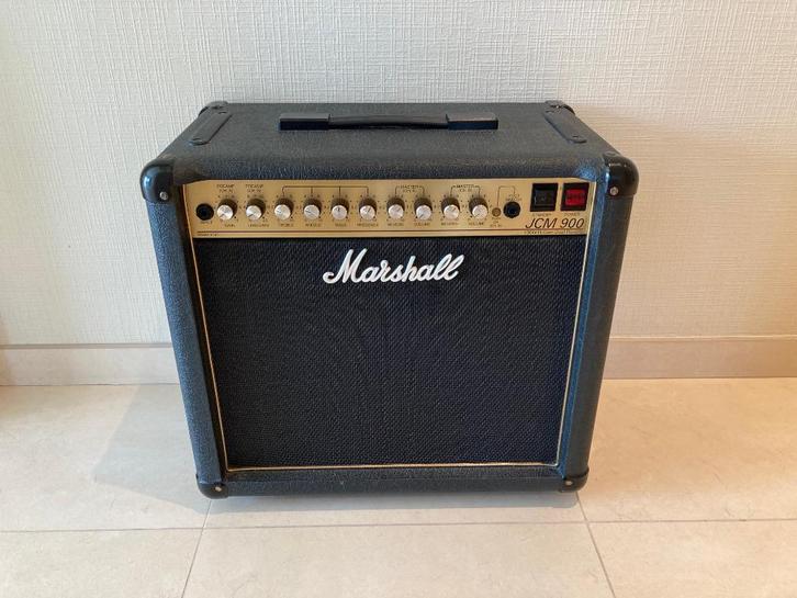 Marshall JCM 900 combo 50/100 watt, Muziek en Instrumenten, Versterkers | Bas en Gitaar, Zo goed als nieuw, Gitaar, 50 tot 100 watt