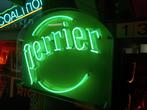 Perrier neon lichtreclame, Verzamelen, Merken en Reclamevoorwerpen, Ophalen, Gebruikt, Perrier, Info@perrier.nl