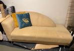 Gele chaise longue met sierlijke metalen pootjes, Ophalen, Gebruikt, Eenpersoons, 150 tot 200 cm