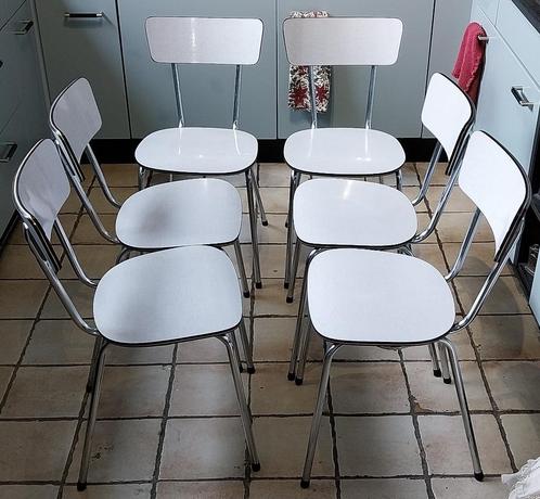6 st. lichtgrijze Formica keukenstoelen ( per st. € 20,00), Huis en Inrichting, Stoelen, Gebruikt, Vijf, Zes of meer stoelen, Overige materialen