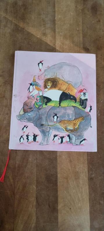 Kinderboek: Dierenstapel beschikbaar voor biedingen