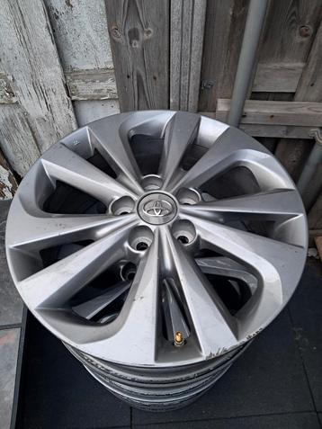 toyota velgen 17 inch beschikbaar voor biedingen