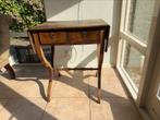 Antieke Tafel met Lades, Ophalen