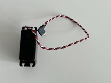 Vintage servo 1/10 rc auto beschikbaar voor biedingen