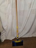 Betonschraper 30cm met essen steel 130cm nieuw  Beton schrap, Ophalen of Verzenden, Nieuw, IJzer