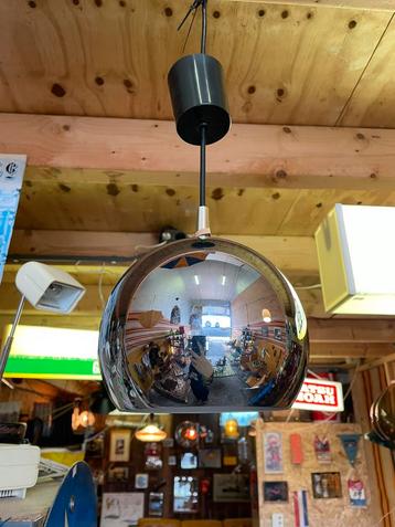 Vintage jaren 70 chrome space age hang bollamp beschikbaar voor biedingen