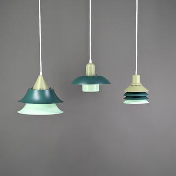 Set van 3 Scandinavische lampen in groene kleuren beschikbaar voor biedingen