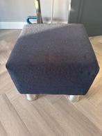 Mline poef - Merk stof met RVS poten, Minder dan 50 cm, Vierkant, Ophalen of Verzenden, Zo goed als nieuw