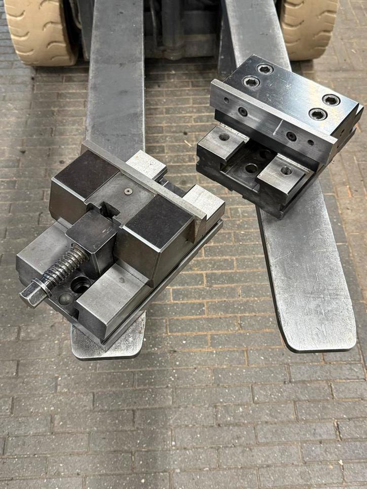 Freesklem / Machineklem - Bekbreedte 200mm, Doe-het-zelf en Verbouw, Gereedschap | Freesmachines, Ophalen