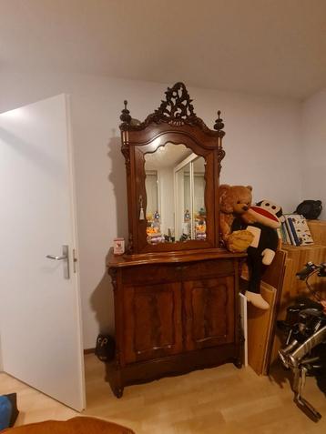 Biedermeier Kast met Spiegel beschikbaar voor biedingen