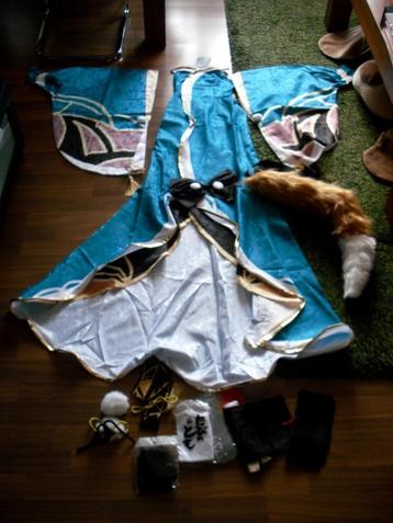 TK: miss Hina Cosplay kostuum van de game Genshin Impact. beschikbaar voor biedingen