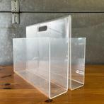 OPRUIMING Vintage jaren 70 80 acryl plexiglas krantenrek, Huis en Inrichting, Woonaccessoires | Krantenbakken en Lectuurbakken
