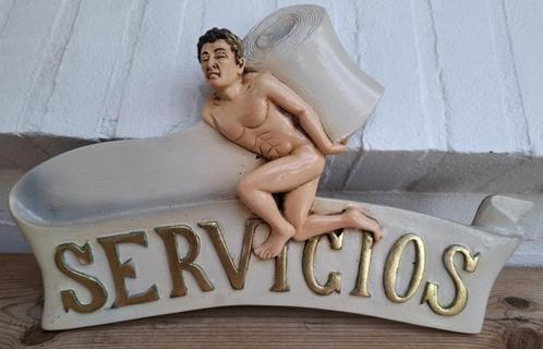 Spaanse WC decoratie , Servicios, man met WC rol op zijn rug, Antiek en Kunst, Curiosa en Brocante, Ophalen of Verzenden