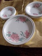 Moet Weg  !!! mooi servies !!!!, Overige materialen, Ophalen of Verzenden, Overige stijlen, Schaal of Schalen