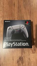 PS5 CONTROLLER 30TH ANNIVERSARY, Ophalen of Verzenden, Nieuw, Controller
