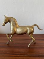 Galopperend paarden beeld messing vintage gegraveerd, Ophalen of Verzenden, Zo goed als nieuw, Dier