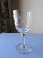Antiek likeurglas - dikwandige kelk - pantographed fries, Antiek en Kunst, Antiek | Glas en Kristal, Verzenden