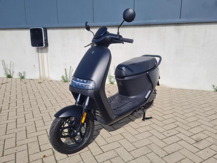 Segway E110SE Launch Edition, 803 Km Z.G.A.N., Fietsen en Brommers, Scooters | Overige merken, Zo goed als nieuw, Maximaal 45 km/u