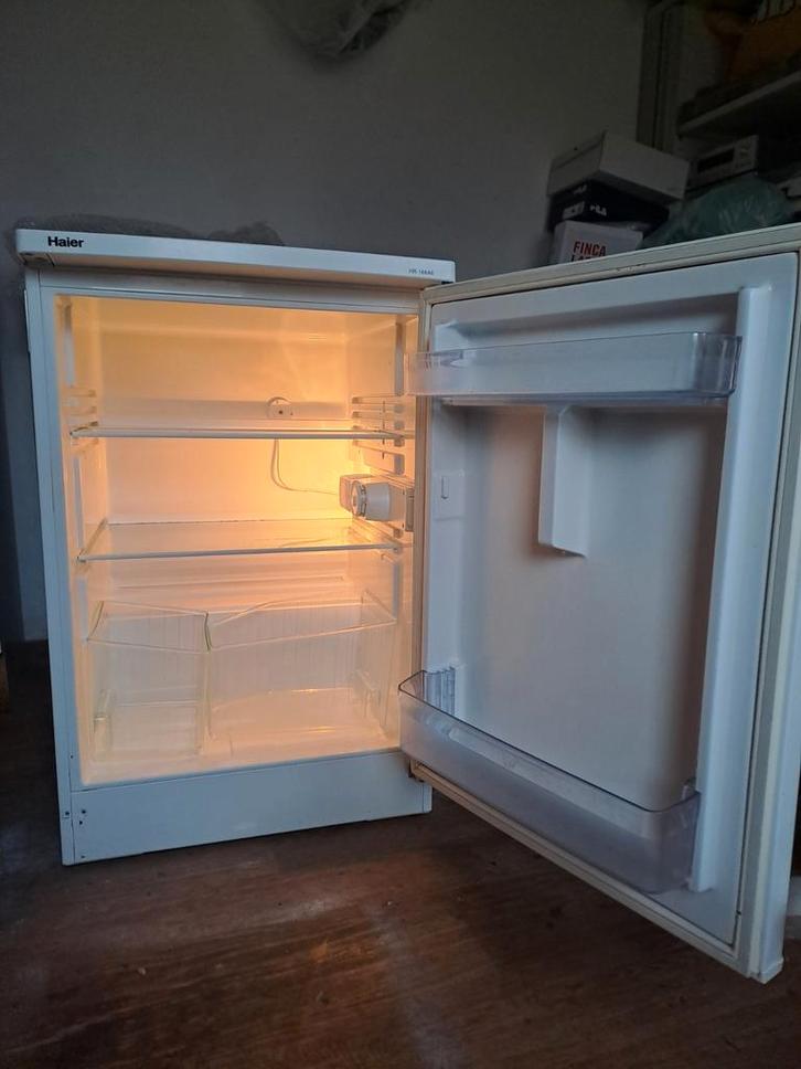 Haier Tafelmodel Koelkast - Perfect voor Schuur/Bijkeuken, Witgoed en Apparatuur, Onderdelen en Toebehoren, Gebruikt, Ophalen