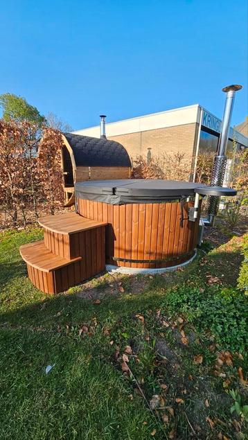 Hottub met externe of interne Houtkachel Gratis Levering  beschikbaar voor biedingen