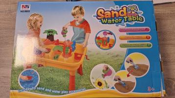 Zand- en Watertafel  beschikbaar voor biedingen