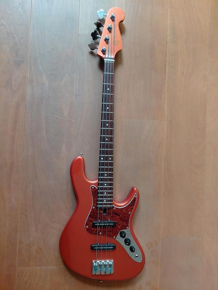 Maruszczyk Elwood shortscale, 30 inch, Muziek en Instrumenten, Snaarinstrumenten | Gitaren | Bas, Gebruikt, Ophalen