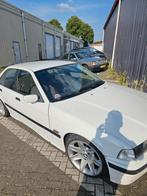 BMW 3-Serie 1.6 I 316 E2 1995 Wit, Auto's, BMW, Centrale vergrendeling, 1596 cc, 4 cilinders, Wit