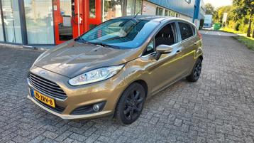Ford Fiësta 1.0 100PK titanium 2013  motor loopt niet goed!  beschikbaar voor biedingen