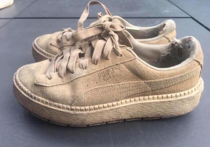 Puma Suède Beige Sneakers Maat 37 - Gratis Paar!, Kleding | Dames, Schoenen, Gedragen, Sneakers of Gympen, Beige, Ophalen of Verzenden