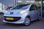 Peugeot 107 1.0-12V XS | 5deurs | Elek. pakket | Zilver | St, Auto's, Voorwielaandrijving, Stof, Gebruikt, Zwart