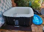 Opblaasbare hottub incl. bijbehoren (4-persoons), Tuin en Terras, Bubbelbaden en Hottubs, Ophalen, Zo goed als nieuw, Afdekzeil