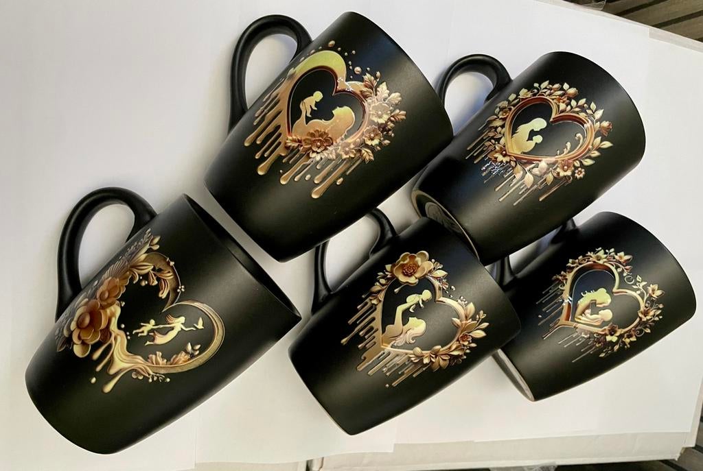 Nieuwe handgemaakte zwarte moeder mokken, Overige materialen, Nieuw, Ophalen of Verzenden, Overige stijlen