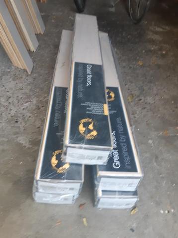 Houten vloerdelen/Parket beschikbaar voor biedingen